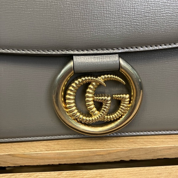 Gucci Grey Shoulder Bag - Picture 3 of 5
